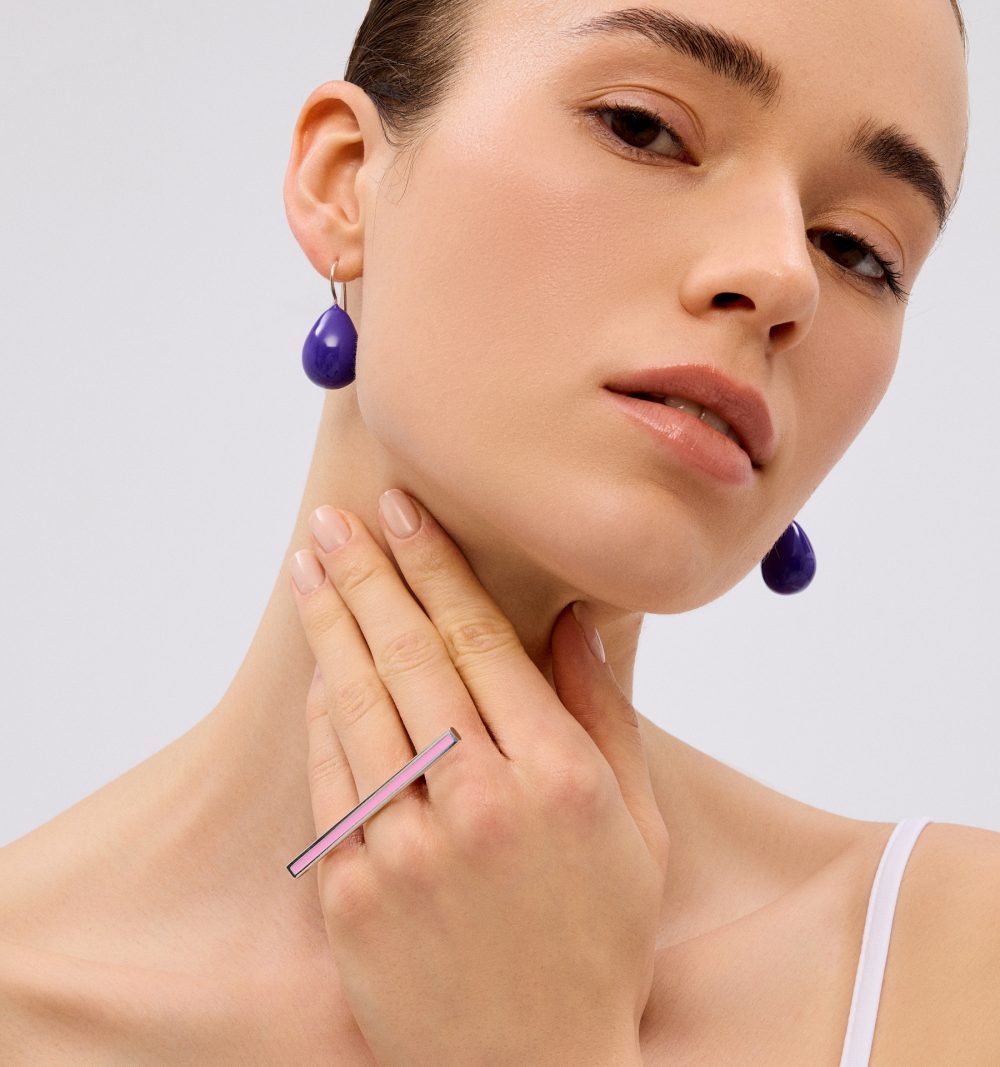 CLASSIC PURPLE FULLY COLORED DROP EARRINGS - Image 2