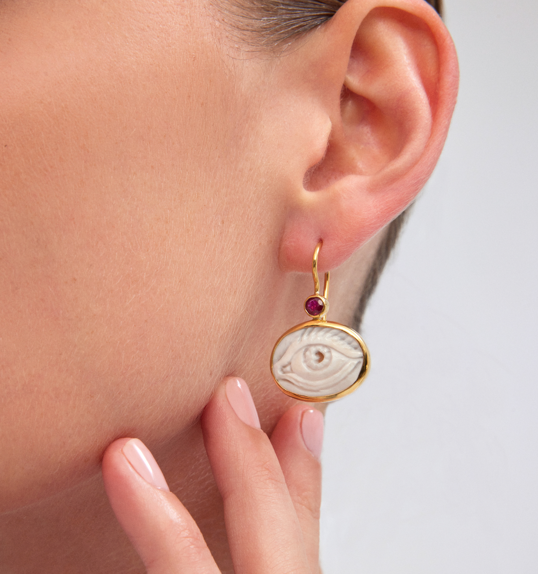 Hand carved up-down ruby earrings - Image 2