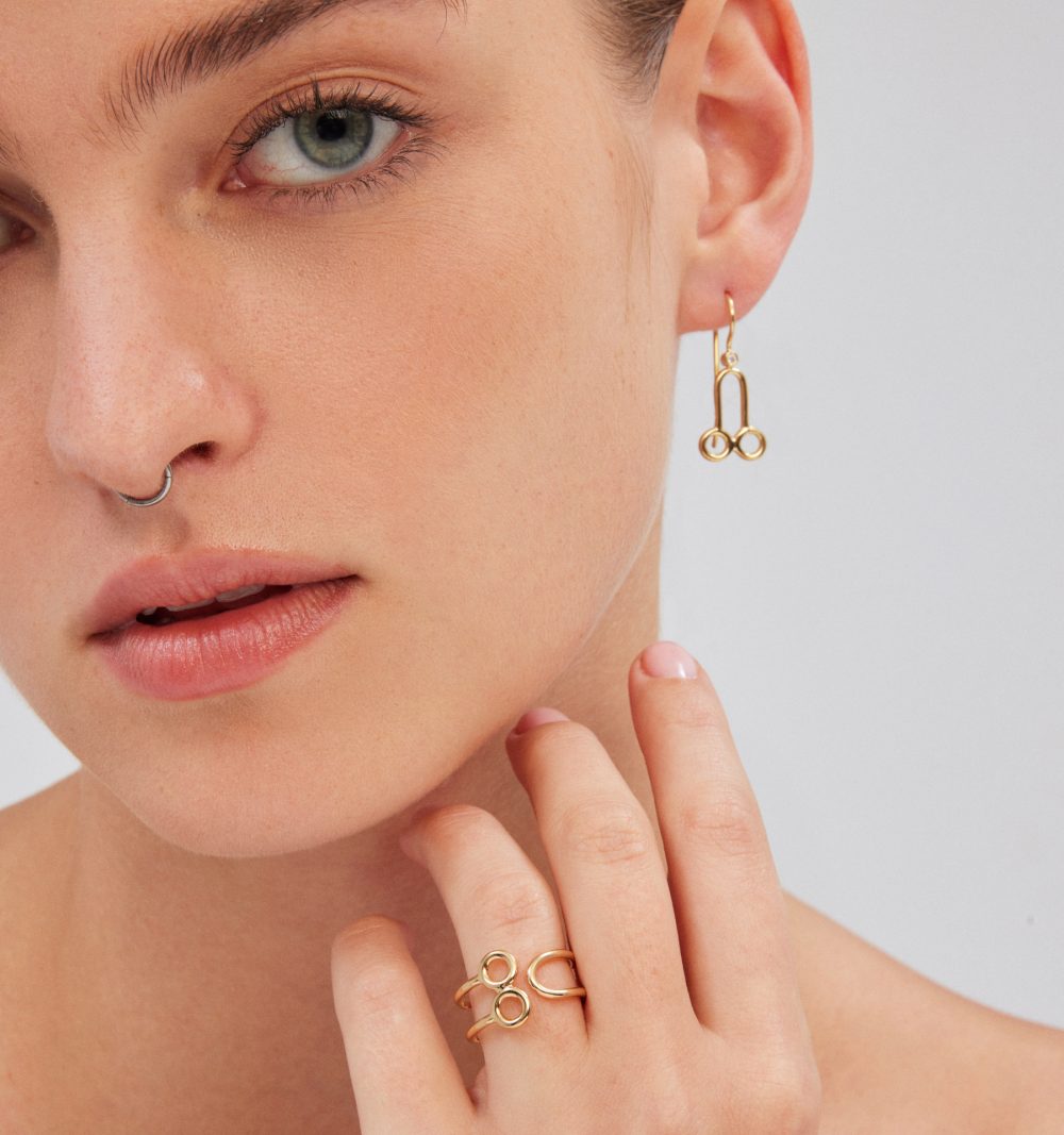 Gold phallus outlined ring - Image 2