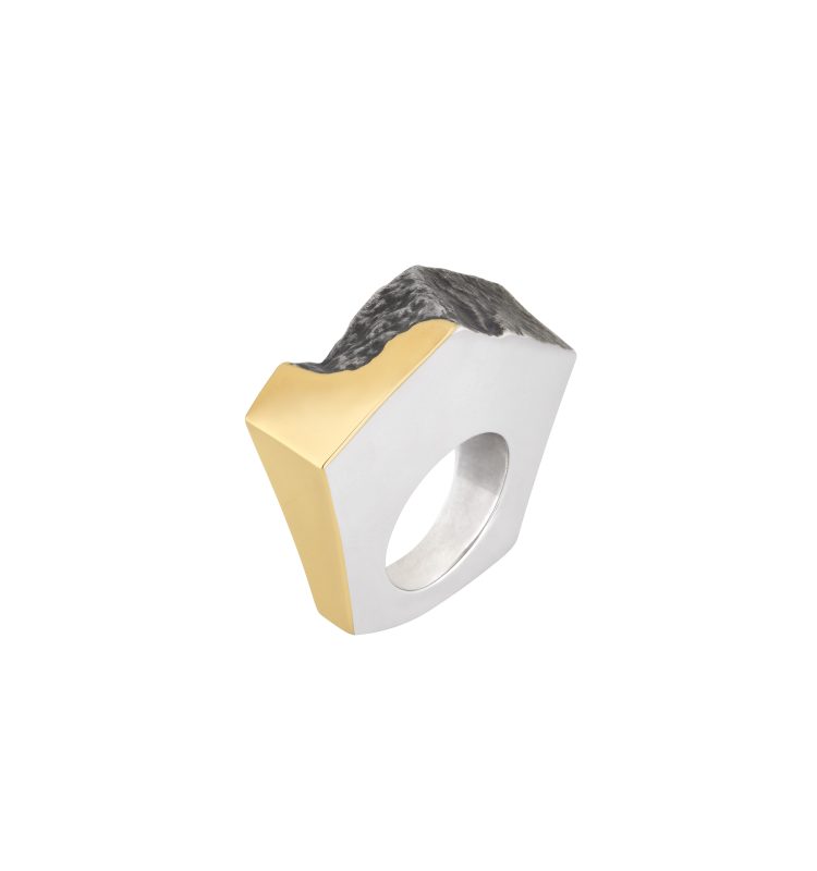 Ridge and rock ring - B