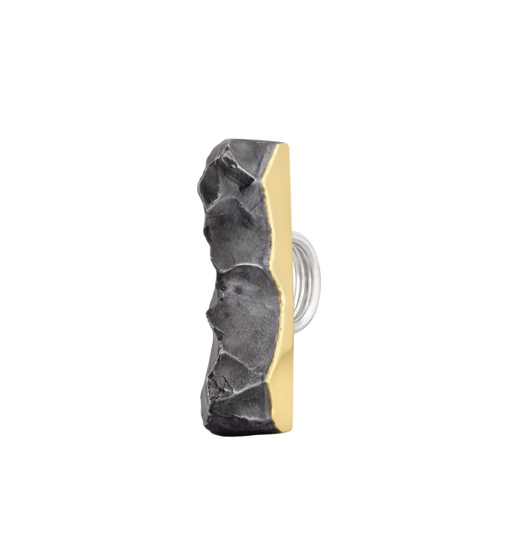 Ridge and rock line ring