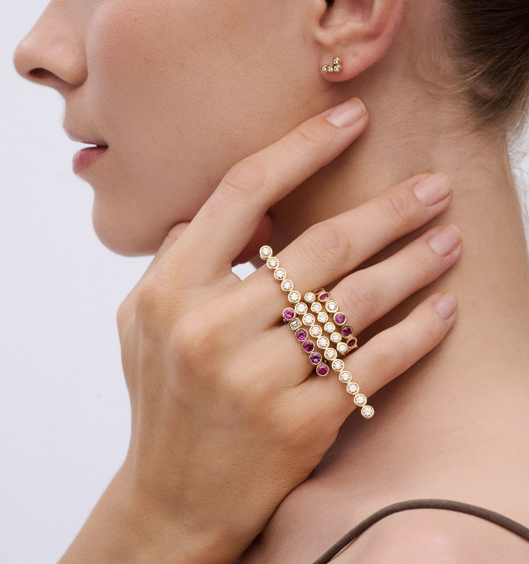 Line Diamonds Earrings - S - Image 2